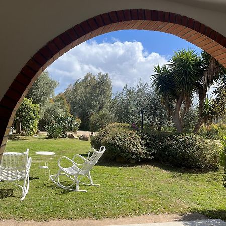 Bidd'E Majori Bed & Breakfast San Priamo Exterior photo